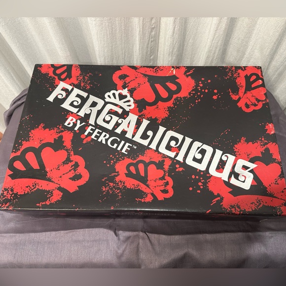 Tall gray quilted and studded boots - Picture 9 of 9